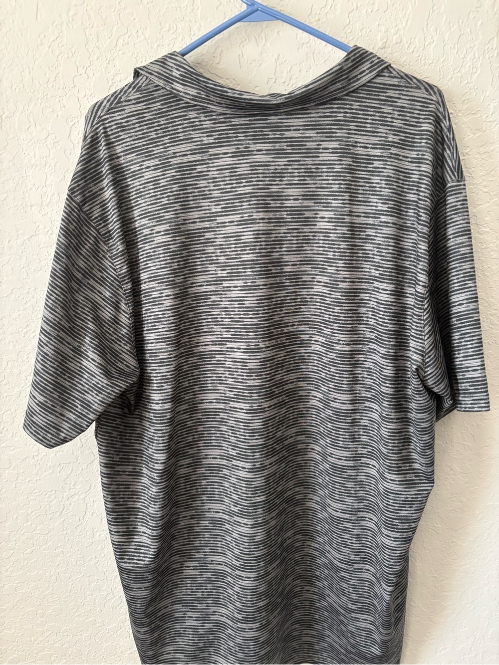 Antigua Men's Black and Gray Heathered Polo with a Florida Gator logo - Picture 4 of 4